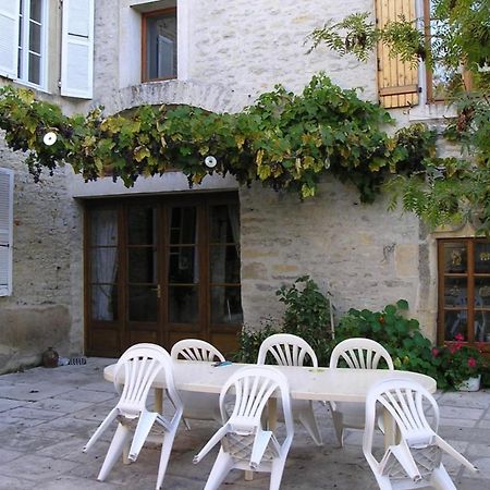 Le Clos Du Merry Joux-la-Ville Exterior photo