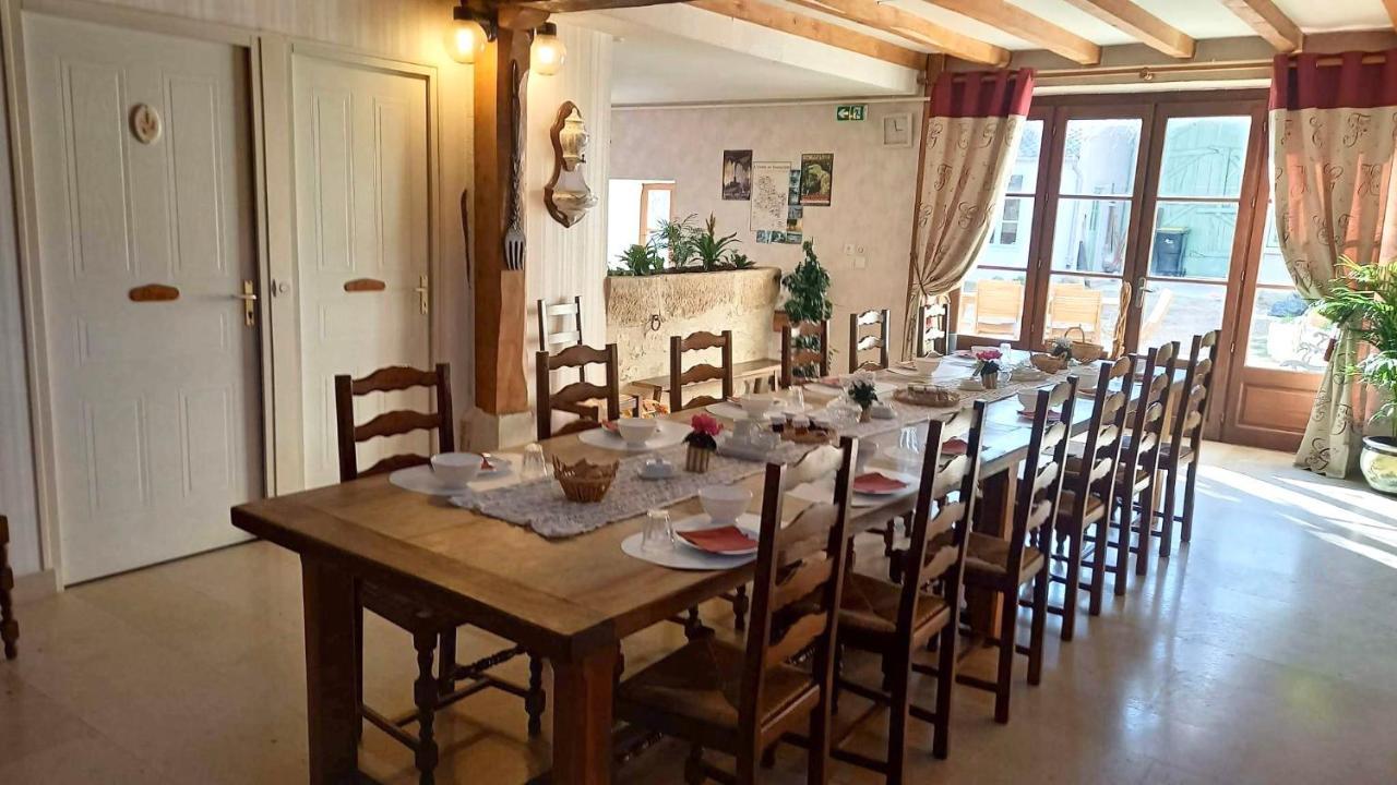 Le Clos Du Merry Joux-la-Ville Exterior photo